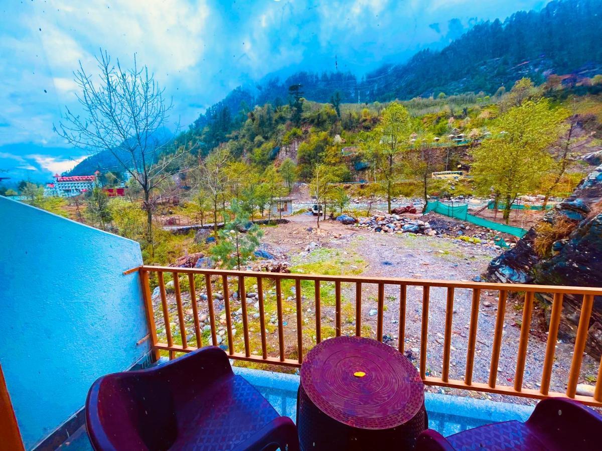 Hotel Beas River Retreat - A Riverside Hotel With Balcony Manāli Exteriér fotografie